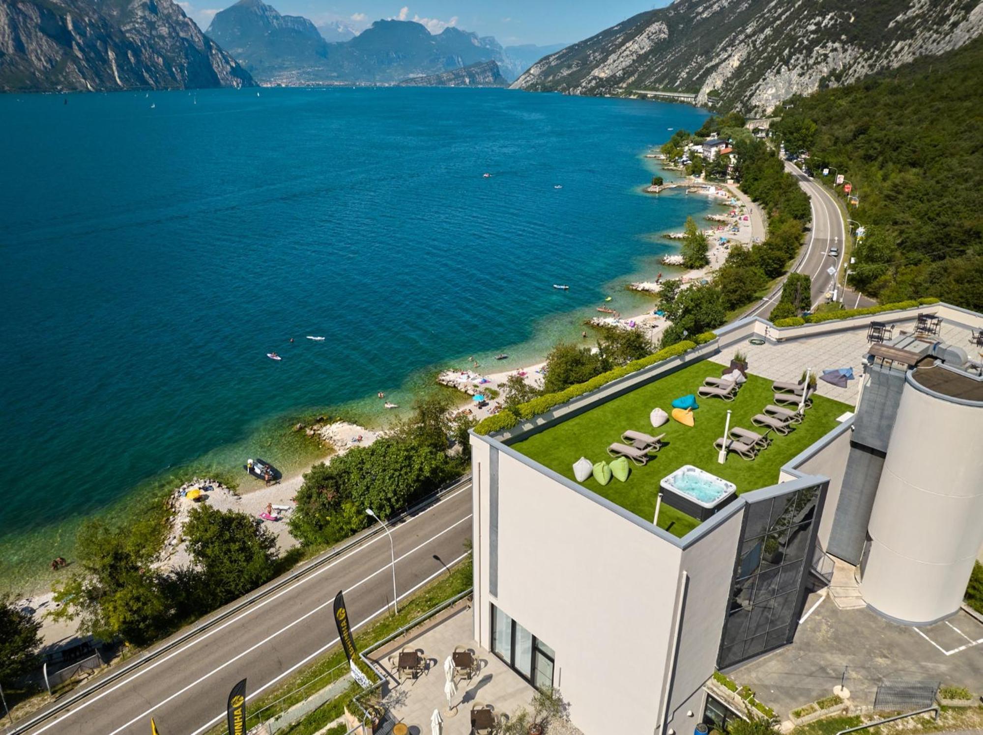 Wind Hotel Malcesine Exterior photo