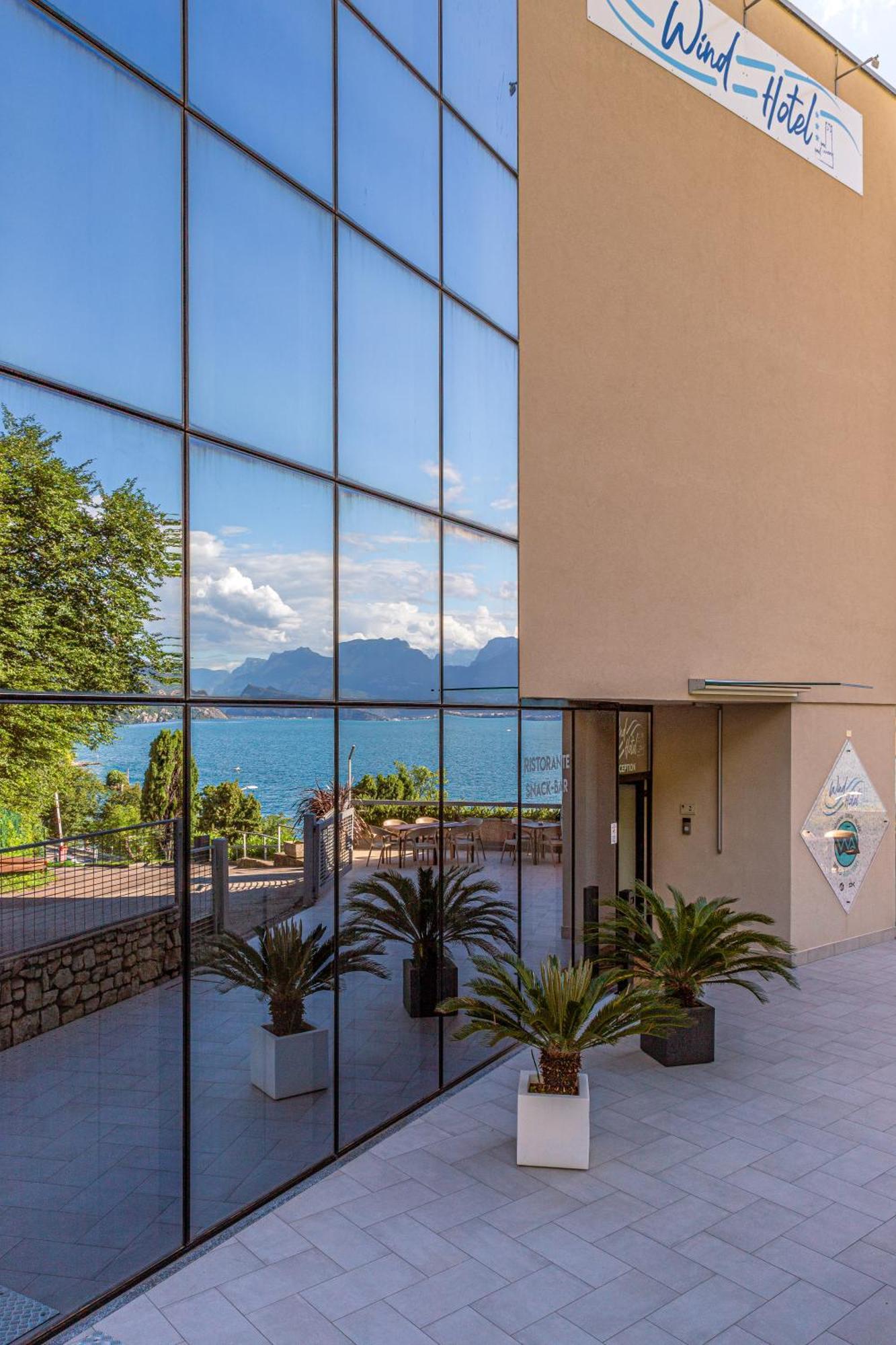 Wind Hotel Malcesine Exterior photo